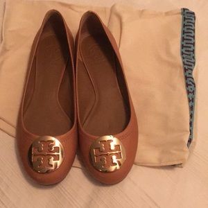 Tory Burch flats never worn; dust bag